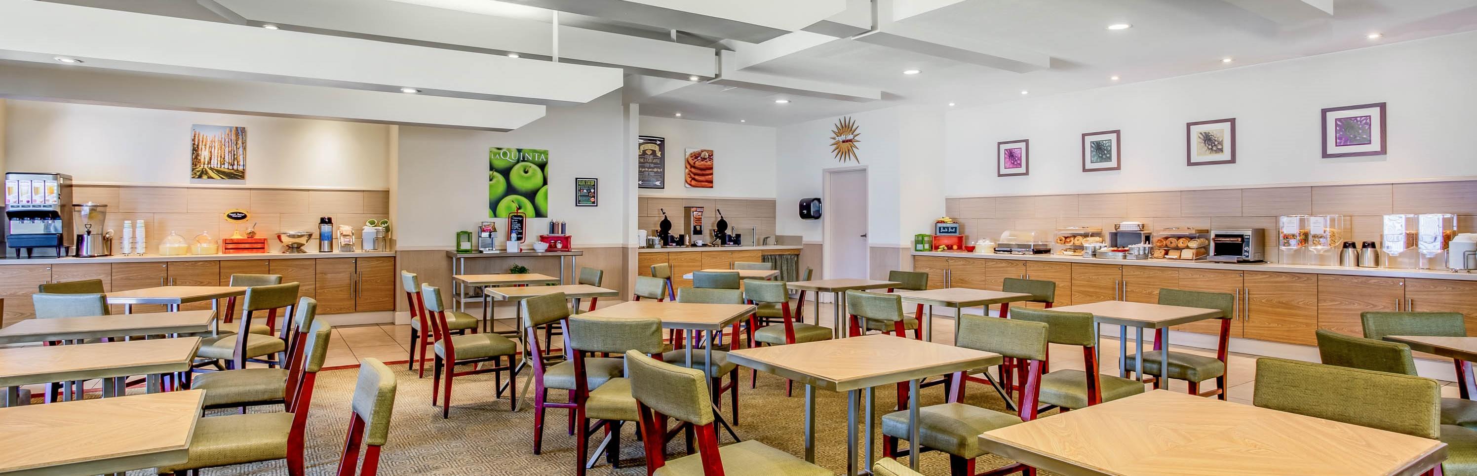La Quinta By Wyndham Danbury Hotel Екстериор снимка